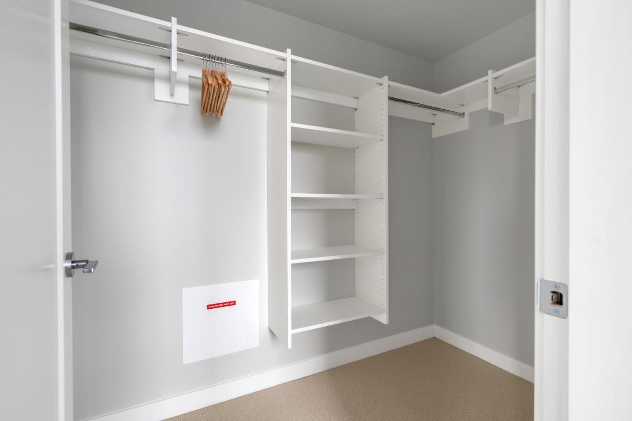Modern Comfort At Ubc: 1Br Condo Near Campus Vancouver Exteriör bild