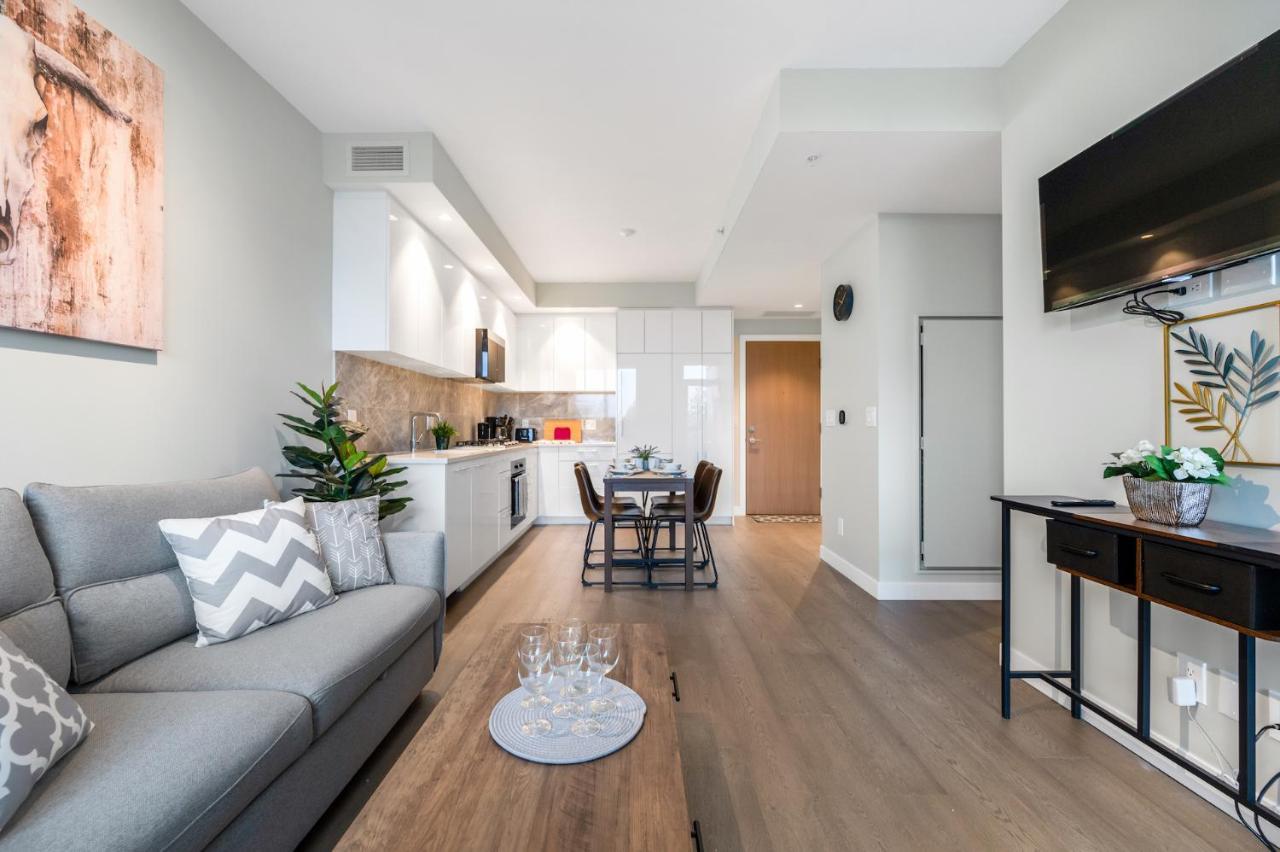 Modern Comfort At Ubc: 1Br Condo Near Campus Vancouver Exteriör bild